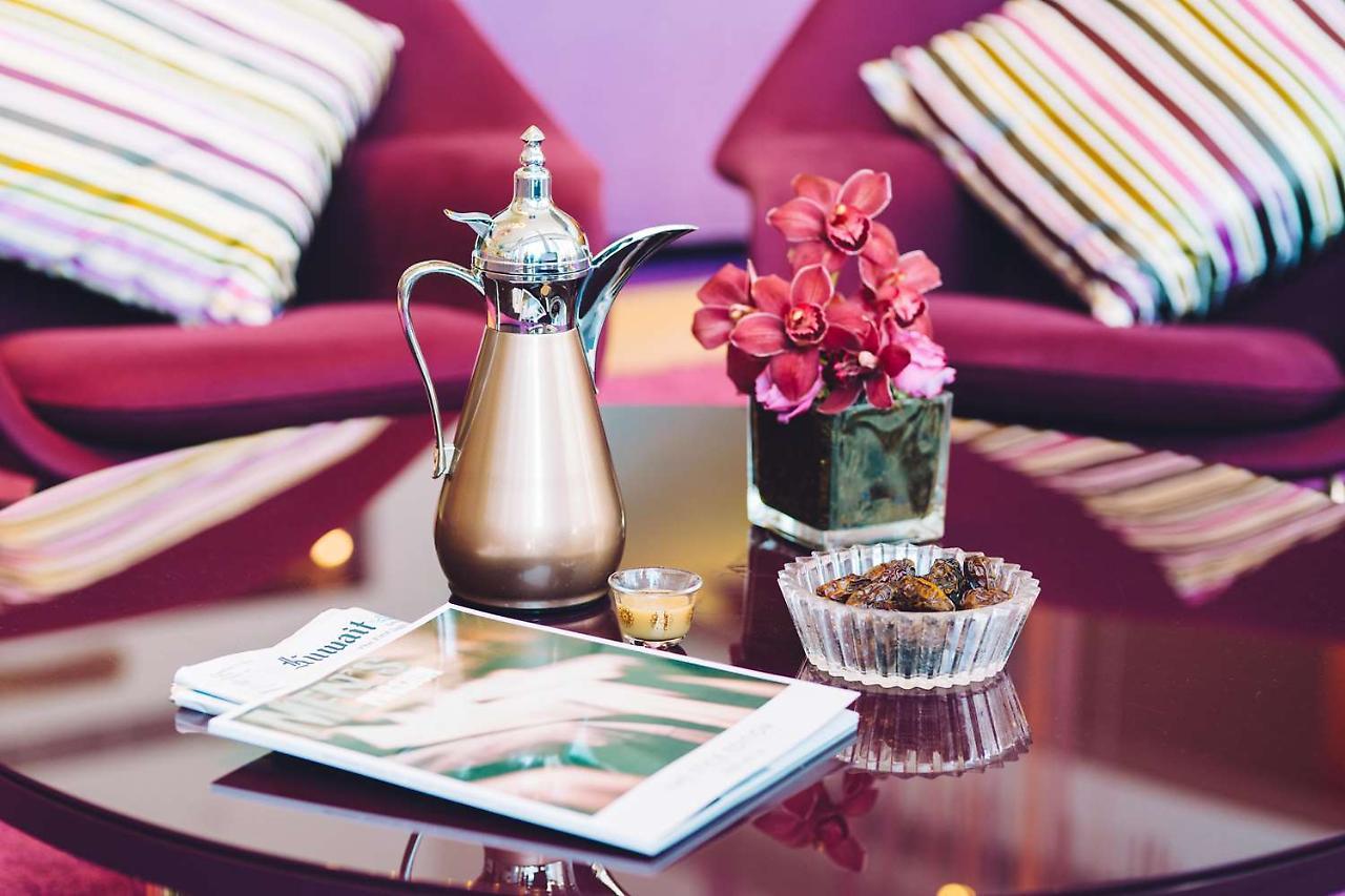 Symphony Style Hotel Kuwait Salmiya Kültér fotó Arabic coffee pot