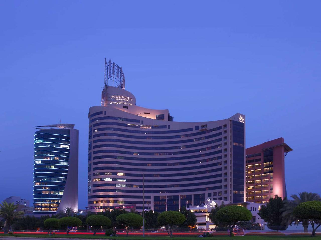 Symphony Style Hotel Kuwait Salmiya Kültér fotó The Westin Dubai