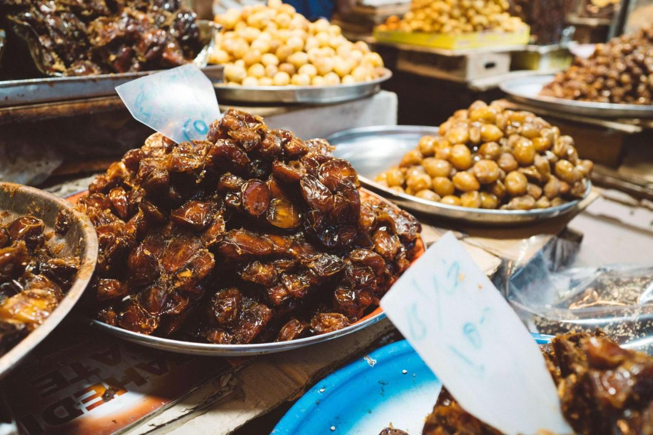 Symphony Style Hotel Kuwait Salmiya Kültér fotó Dried figs