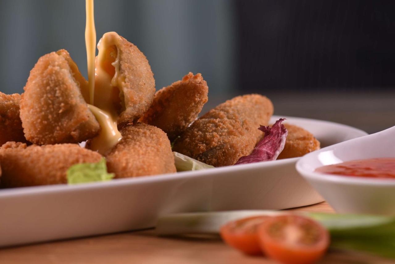 Symphony Style Hotel Kuwait Salmiya Kültér fotó Coxinha